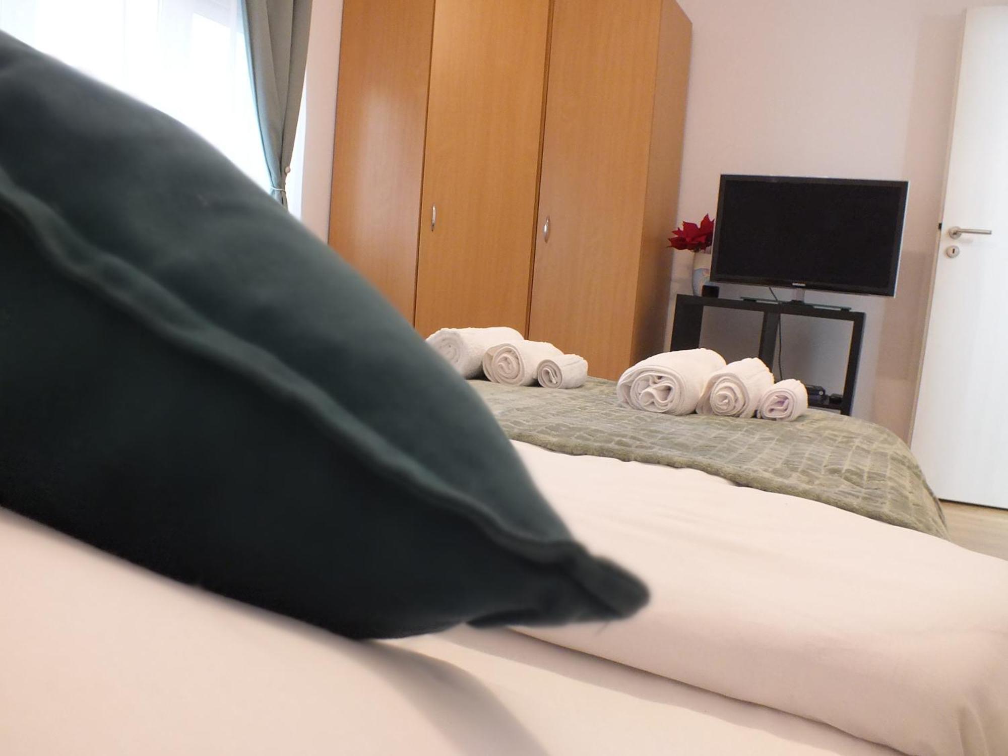 E&C Aparthotel Bucharest Mall, Unirii Area Ngoại thất bức ảnh